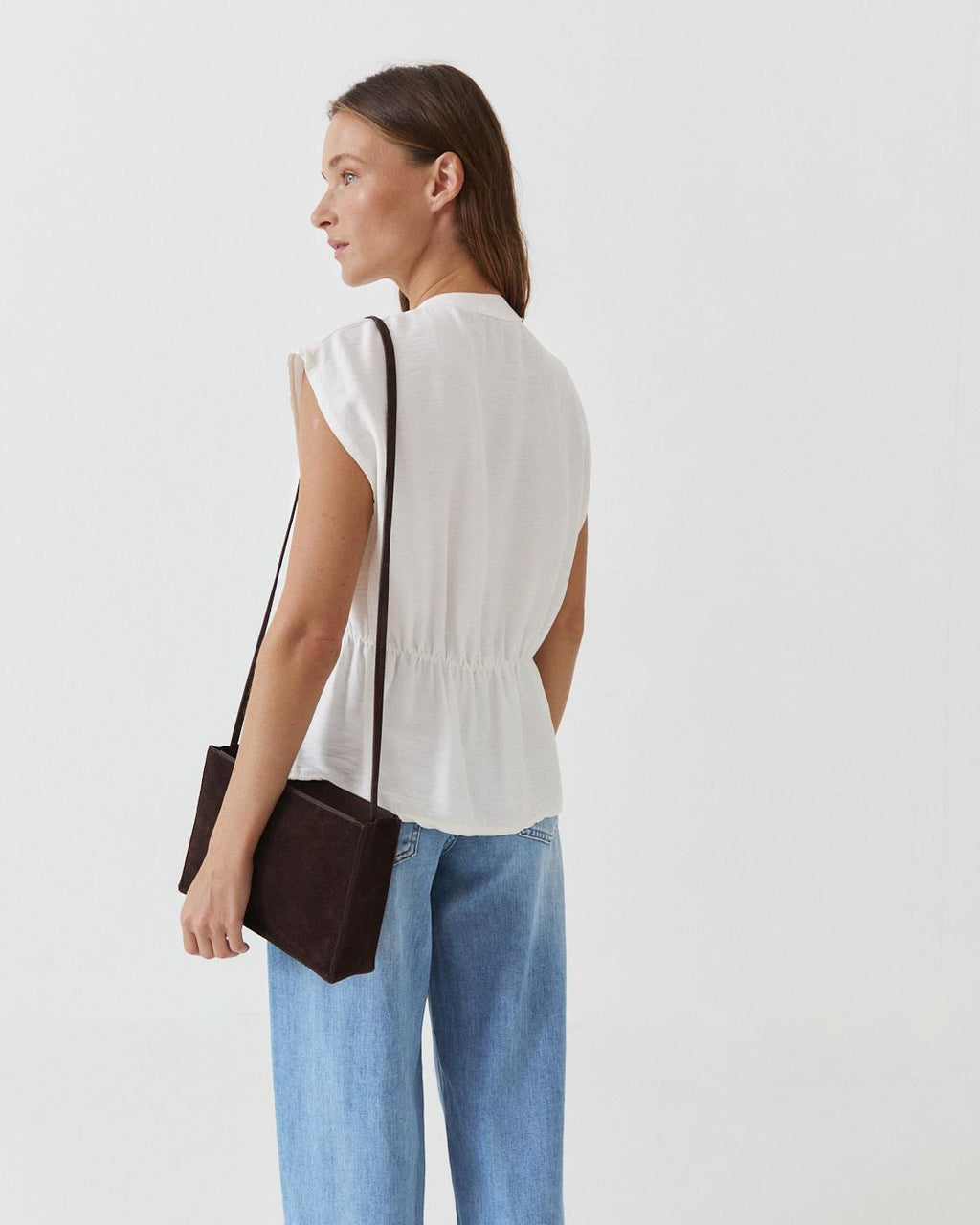ROUND NECK BLOUSE