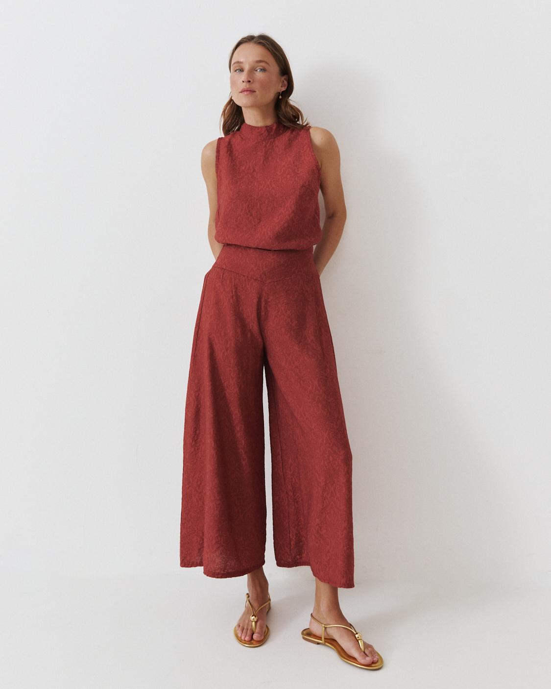 TOP CUELLO ALTO JACQUARD