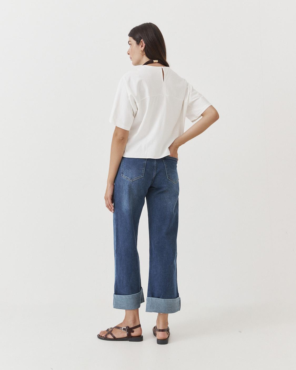 BATWING SLEEVE T-SHIRT