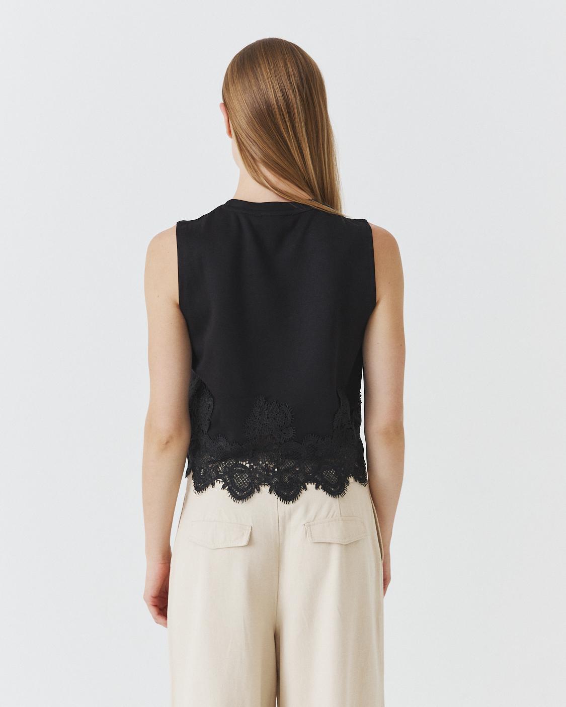 LACE HEM TOP