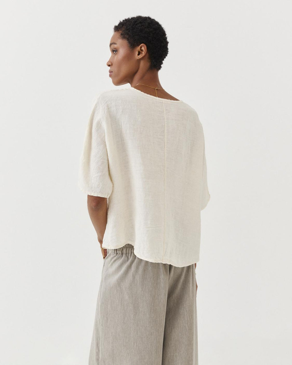 V-NECK LINEN BLOUSE