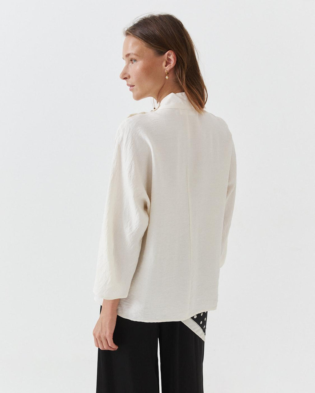 HIGH NECK BUTTON BLOUSE