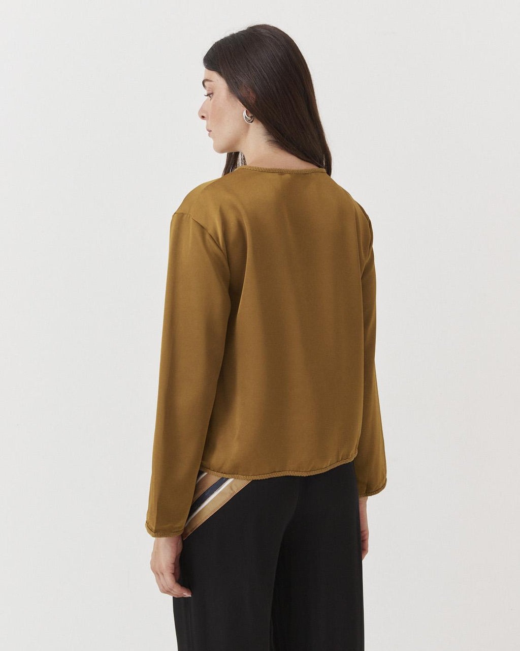 BLUSA QIPAO SATINADA