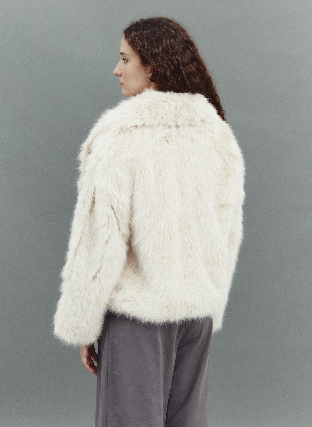 SHORT FAUX FUR COAT