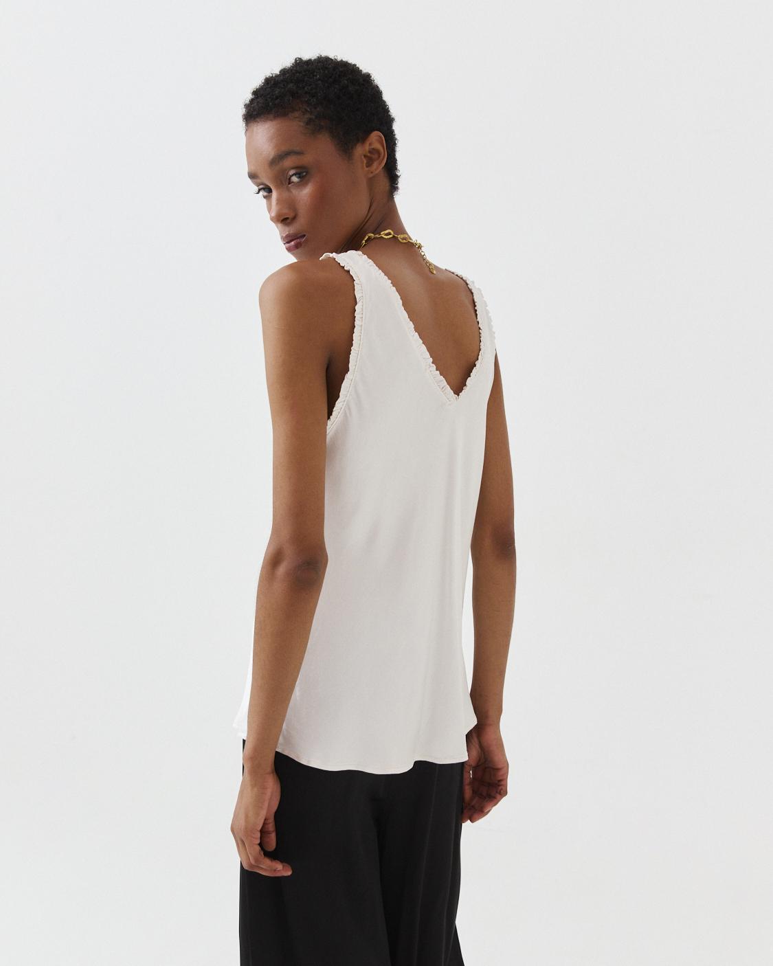 TOP CUELLO PICO