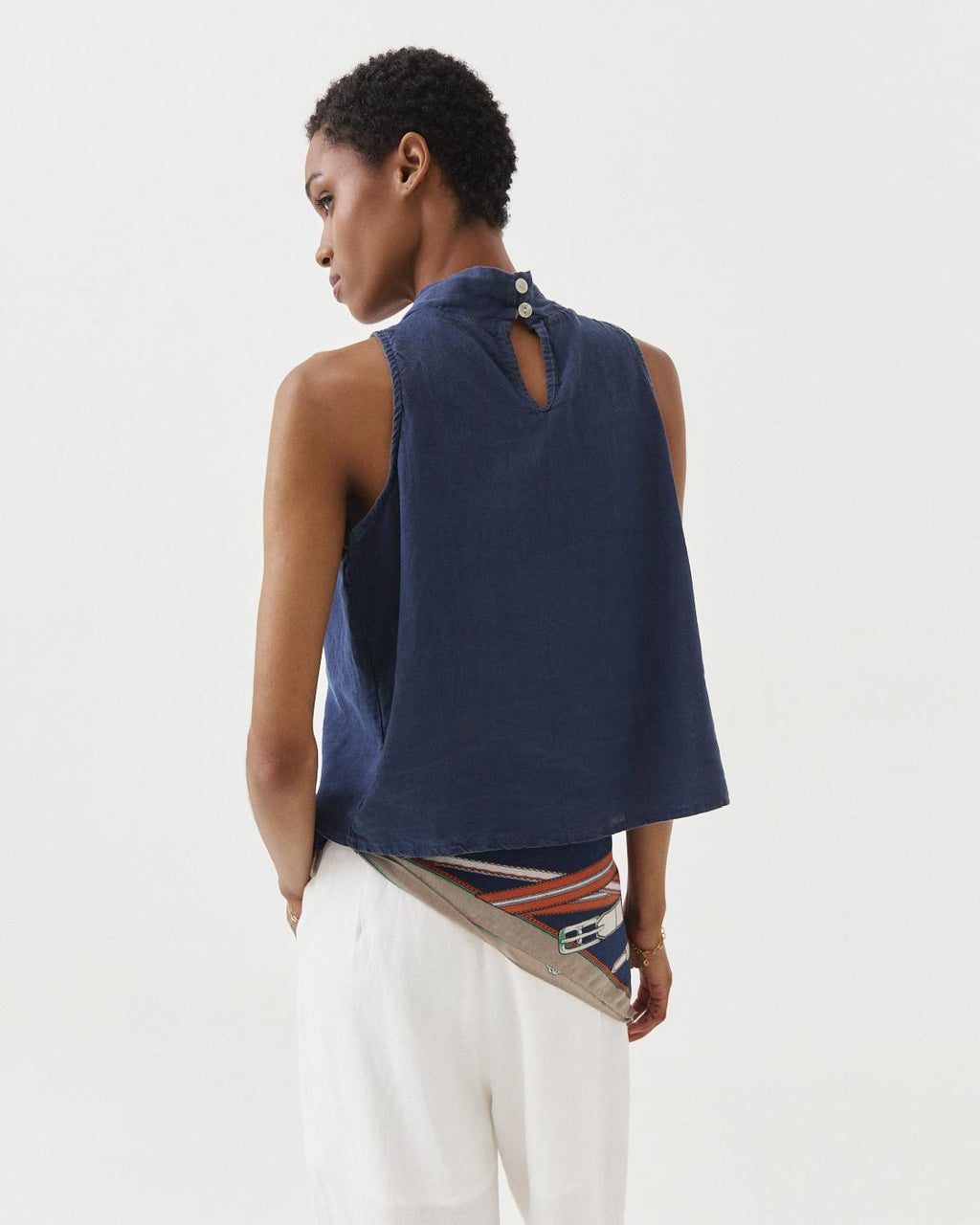TOP LINO PLIEGUES ESCOTE V
