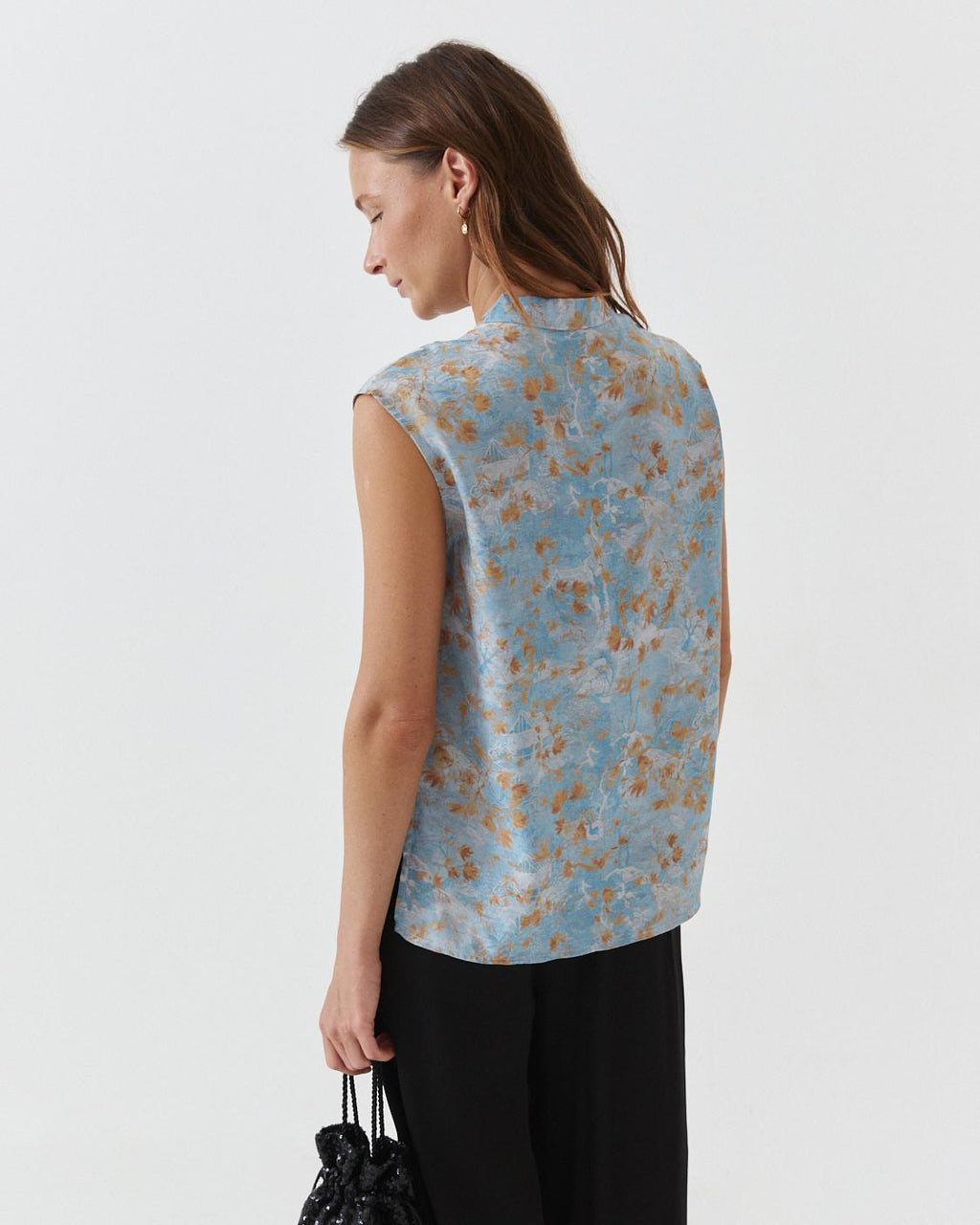 TOP QIPAO FLOWERS