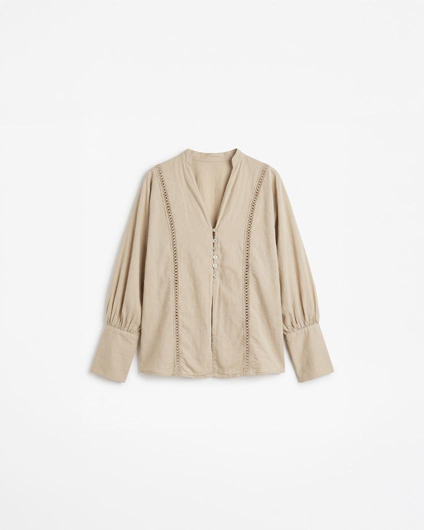 MANDARIN COLLAR V-NECK BLOUSE