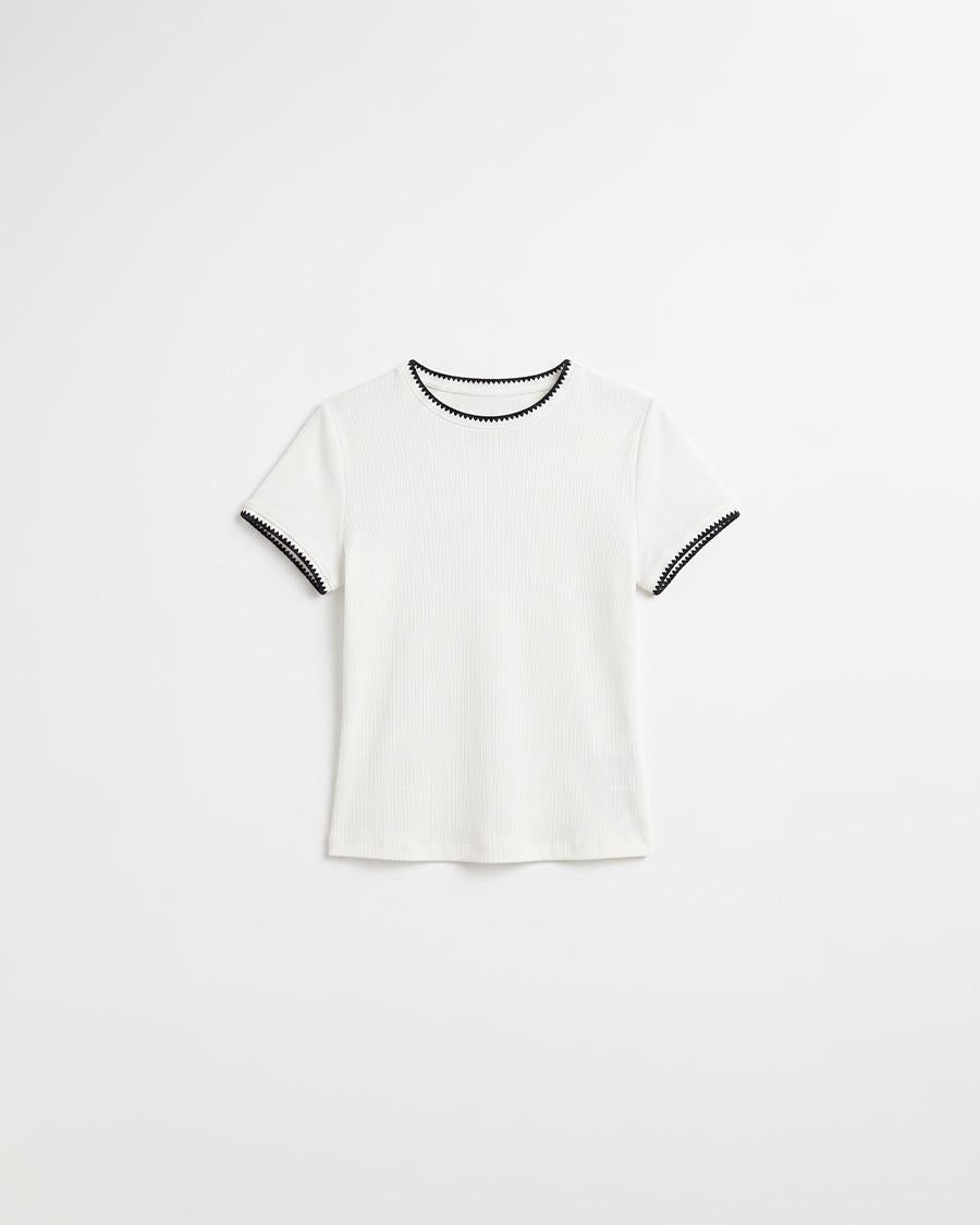 CONTRAST T-SHIRT