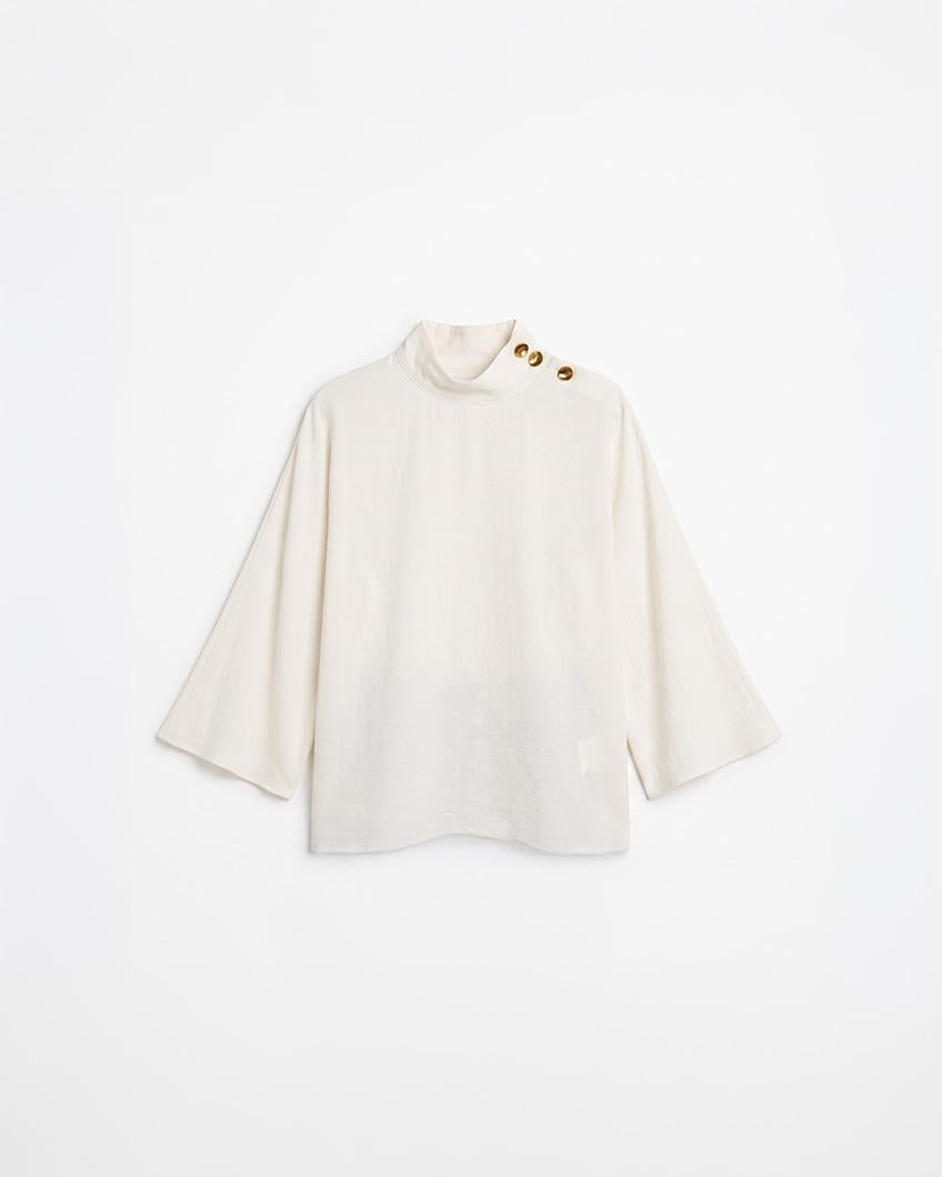 BLUSA CUELLO ALTO BOTONES